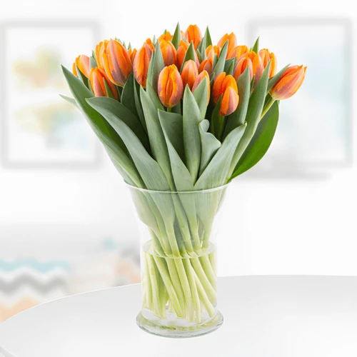 Фото 1: 25 оранжевых тюльпанов М24. Сервис доставки цветов AzaliaNow