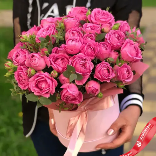 Фото 1: 15 кустовых пионовидных розовых роз в коробке. Сервис доставки цветов AzaliaNow
